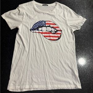 White American flag lips shirt